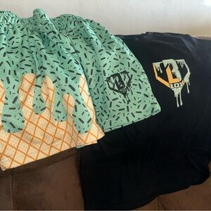 Graphic T-Shirt and Ice Cream Print Shorts Set